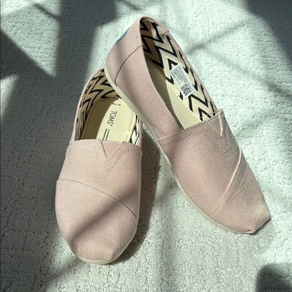 Toms Pink Canvas Flats Slip-On